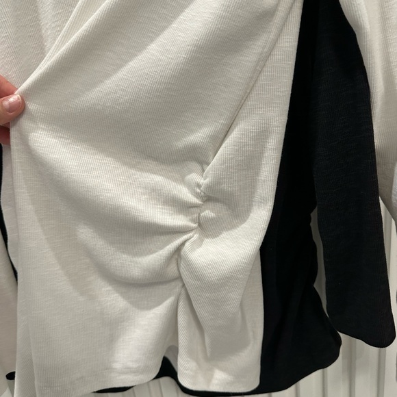 Bundle - 5 maternity/breastfeeding tops size M/L - Picture 2 of 8